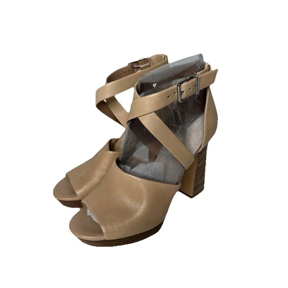 Gianni Bini Camel Leather Chunky Neutral Heel Buckle Close Ankle Sandals Sz 8 - Picture 1 of 4